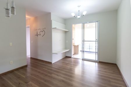 Apartamento à venda com 66m², 2 quartos e 1 vaga Apartamento à venda com 66m², 2 quartos e 1 vagaSala