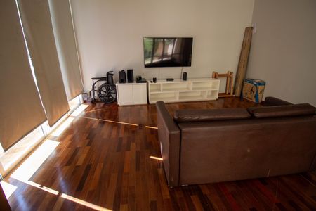 Apartamento à venda com 66m², 2 quartos e 1 vaga Apartamento à venda com 66m², 2 quartos e 1 vagaÁrea comum - Sala de TV