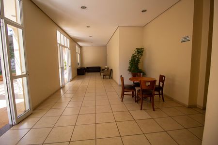 Apartamento à venda com 66m², 2 quartos e 1 vaga Apartamento à venda com 66m², 2 quartos e 1 vagaÁrea comum - Hall