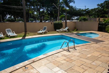 Apartamento à venda com 66m², 2 quartos e 1 vaga Apartamento à venda com 66m², 2 quartos e 1 vagaÁrea comum - Piscina