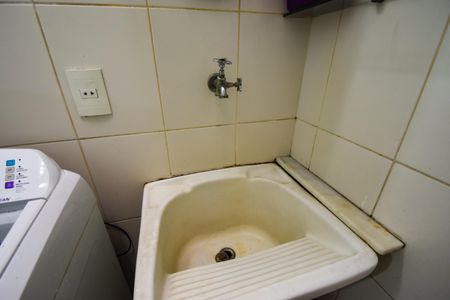 Casa de condomínio à venda com 75m², 3 quartos e 1 vagaÁrea de Serviço