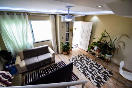 Casa de condomínio à venda com 75m², 3 quartos e 1 vagaSala