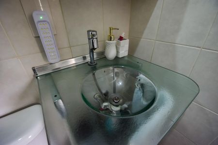 Casa de condomínio à venda com 75m², 3 quartos e 1 vagaBanheiro da Suíte 2