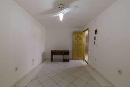 Apartamento para alugar com 65m², 2 quartos e sem vagaSala