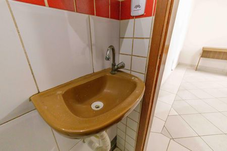 Apartamento para alugar com 65m², 2 quartos e sem vagaBanheiro
