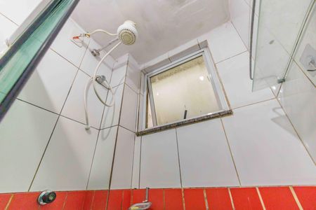 Apartamento para alugar com 65m², 2 quartos e sem vagaBanheiro