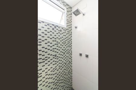 Casa à venda com 432m², 5 quartos e 5 vagas Casa à venda com 432m², 5 quartos e 5 vagasBanheiro