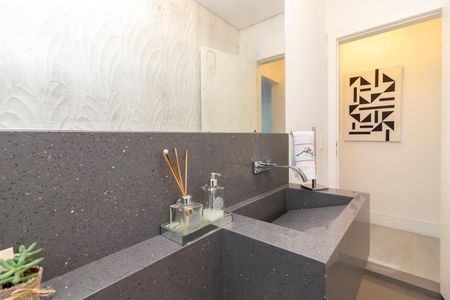 Casa à venda com 432m², 5 quartos e 5 vagas Casa à venda com 432m², 5 quartos e 5 vagasLavabo