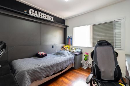 Casa à venda com 432m², 5 quartos e 5 vagas Casa à venda com 432m², 5 quartos e 5 vagasQuarto 4