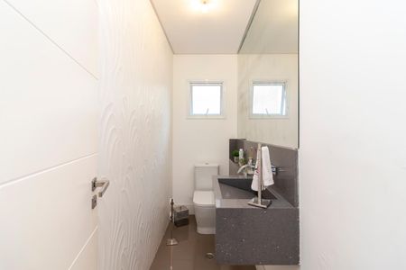 Casa à venda com 432m², 5 quartos e 5 vagas Casa à venda com 432m², 5 quartos e 5 vagasLavabo