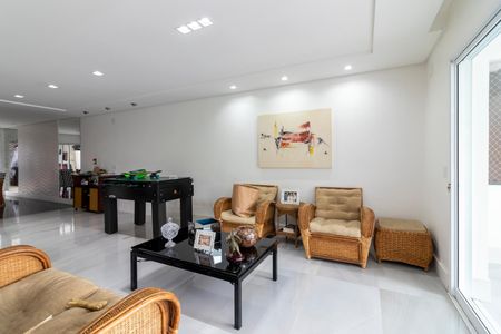 Casa à venda com 432m², 5 quartos e 5 vagas Casa à venda com 432m², 5 quartos e 5 vagasSala de Visitas