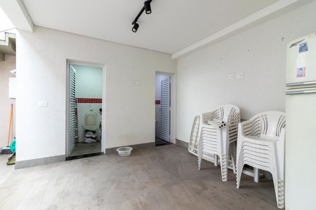 Casa à venda com 432m², 5 quartos e 5 vagas Casa à venda com 432m², 5 quartos e 5 vagasQuintal