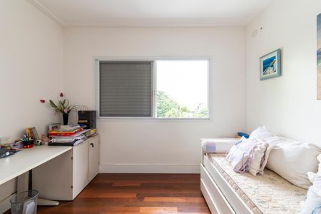 Casa à venda com 432m², 5 quartos e 5 vagas Casa à venda com 432m², 5 quartos e 5 vagasQuarto 2 - Suíte