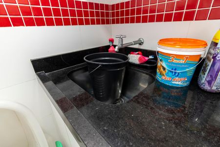 Casa à venda com 432m², 5 quartos e 5 vagas Casa à venda com 432m², 5 quartos e 5 vagasÁrea de Serviço