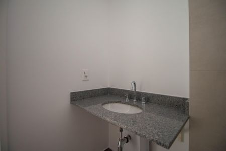 Apartamento à venda com 236m², 4 quartos e 3 vagasBanheiro 4