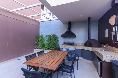 Apartamento à venda com 66m², 2 quartos e 1 vagaÁrea comum - Churrasqueira