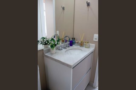 Apartamento à venda com 106m², 3 quartos e 2 vagasBanheiro da Suíte 2