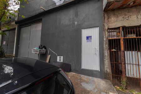 Casa para alugar com 16m², 1 quarto e sem vagaFachada
