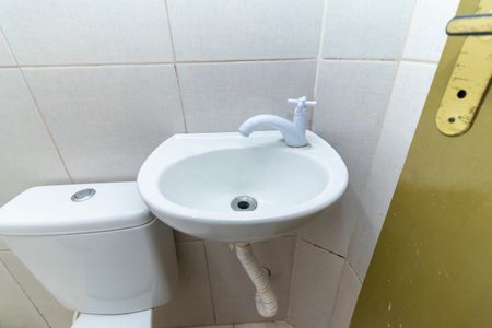 Casa para alugar com 16m², 1 quarto e sem vagaBanheiro