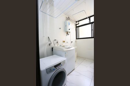 Apartamento à venda com 123m², 3 quartos e 3 vagas Apartamento à venda com 123m², 3 quartos e 3 vagasÁrea de Serviço