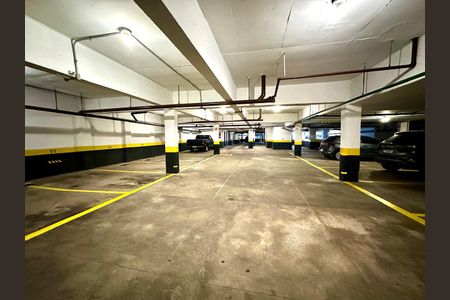 Apartamento à venda com 123m², 3 quartos e 3 vagas Apartamento à venda com 123m², 3 quartos e 3 vagasGaragem