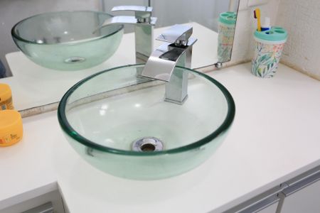 Apartamento à venda com 123m², 3 quartos e 3 vagas Apartamento à venda com 123m², 3 quartos e 3 vagasBanheiro