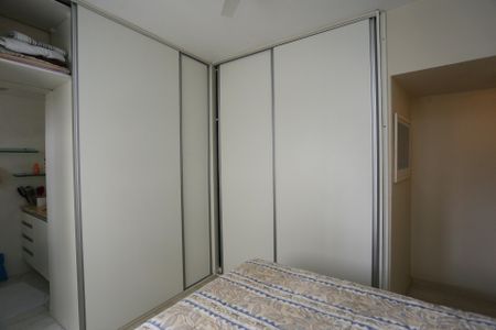 Apartamento à venda com 123m², 3 quartos e 3 vagas Apartamento à venda com 123m², 3 quartos e 3 vagasSuíte