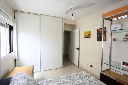 Apartamento à venda com 123m², 3 quartos e 3 vagas Apartamento à venda com 123m², 3 quartos e 3 vagasQuarto 1