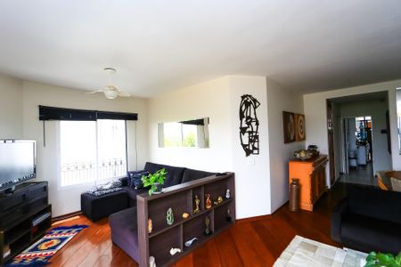Apartamento à venda com 123m², 3 quartos e 3 vagas Apartamento à venda com 123m², 3 quartos e 3 vagasSala