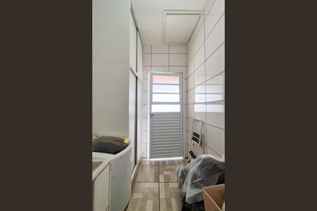 Apartamento à venda com 112m², 3 quartos e 2 vagasLavanderia 2