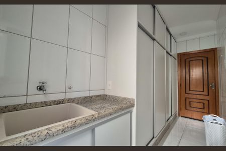 Apartamento à venda com 112m², 3 quartos e 2 vagasLavanderia