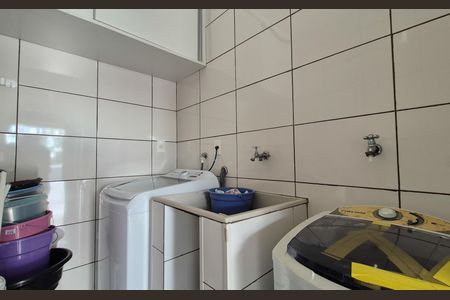 Apartamento à venda com 112m², 3 quartos e 2 vagasLavanderia 2