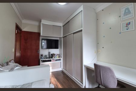 Apartamento à venda com 112m², 3 quartos e 2 vagasQuarto