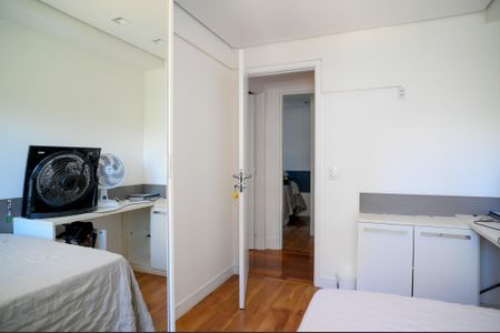 Apartamento à venda com 110m², 3 quartos e 3 vagasQuarto 