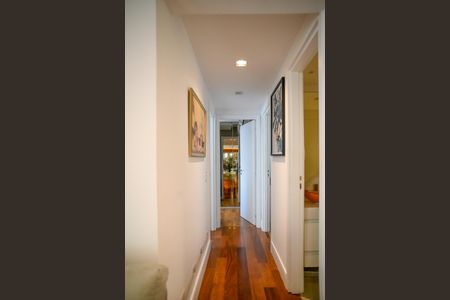 Apartamento à venda com 110m², 3 quartos e 3 vagasCorredor