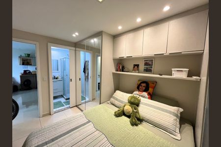 Apartamento à venda com 70m², 2 quartos e 1 vagaQuarto 1 com suíte