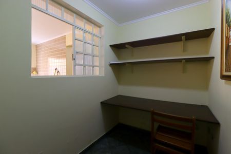 Casa à venda com 202m², 3 quartos e 4 vagasEscritório