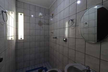 Casa à venda com 202m², 3 quartos e 4 vagasBanheiro de Serviço