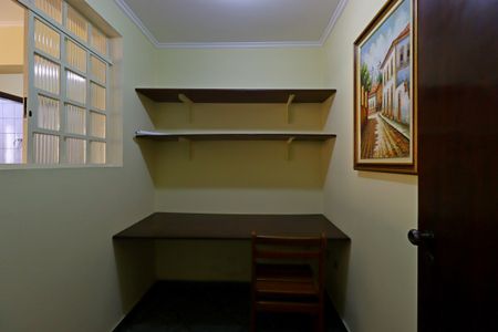 Casa à venda com 202m², 3 quartos e 4 vagasEscritório