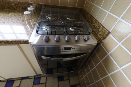 Casa à venda com 202m², 3 quartos e 4 vagasCozinha - Fogão Embutido