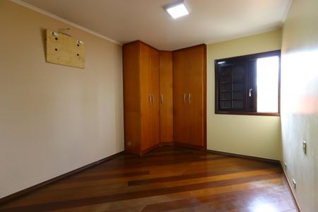 Casa à venda com 202m², 3 quartos e 4 vagasSuíte