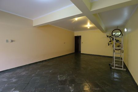 Casa à venda com 202m², 3 quartos e 4 vagasGaragem