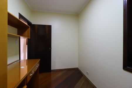 Casa à venda com 202m², 3 quartos e 4 vagasQuarto 2