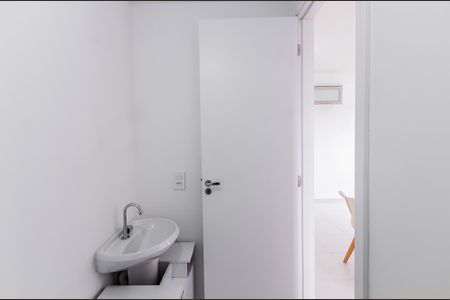 Apartamento para alugar com 33m², 2 quartos e sem vaga Apartamento para alugar com 33m², 2 quartos e sem vagaBanheiro