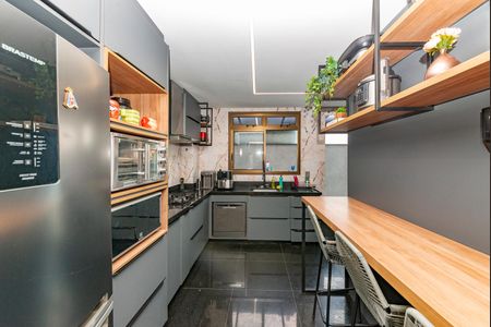 Apartamento à venda com 157m², 3 quartos e 2 vagas Apartamento à venda com 157m², 3 quartos e 2 vagasCozinha