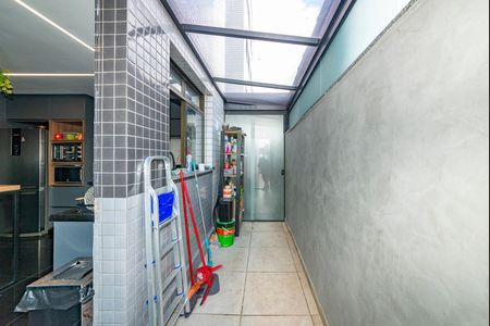 Apartamento à venda com 157m², 3 quartos e 2 vagas Apartamento à venda com 157m², 3 quartos e 2 vagasÁrea de Serviço