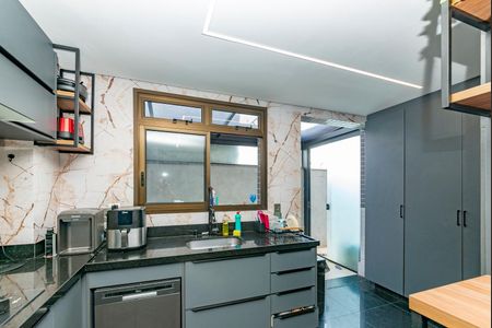 Apartamento à venda com 157m², 3 quartos e 2 vagas Apartamento à venda com 157m², 3 quartos e 2 vagasCozinha