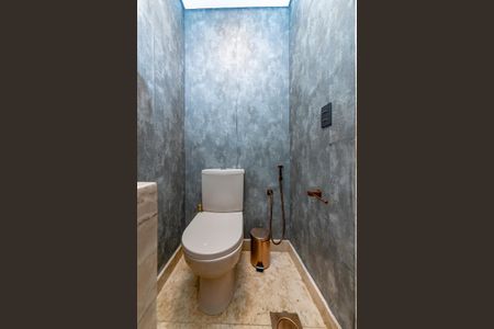 Apartamento à venda com 157m², 3 quartos e 2 vagas Apartamento à venda com 157m², 3 quartos e 2 vagasLavabo