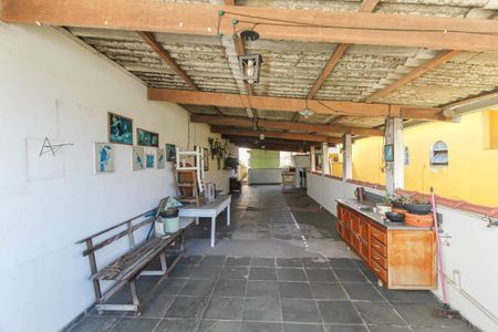 Casa à venda com 175m², 3 quartos e 2 vagasSacada