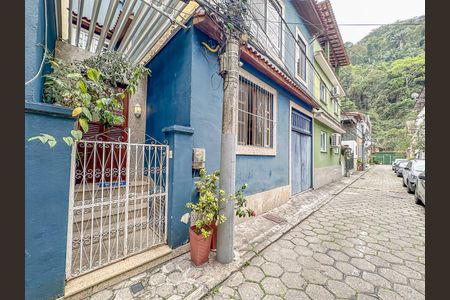 Casa à venda com 300m², 5 quartos e 1 vagaFachada